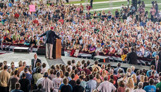Illustration for article titled Volume One, Issue Sixteen: The One In Which An Assignment To Cover A Donald Trump Rally Is Recollected